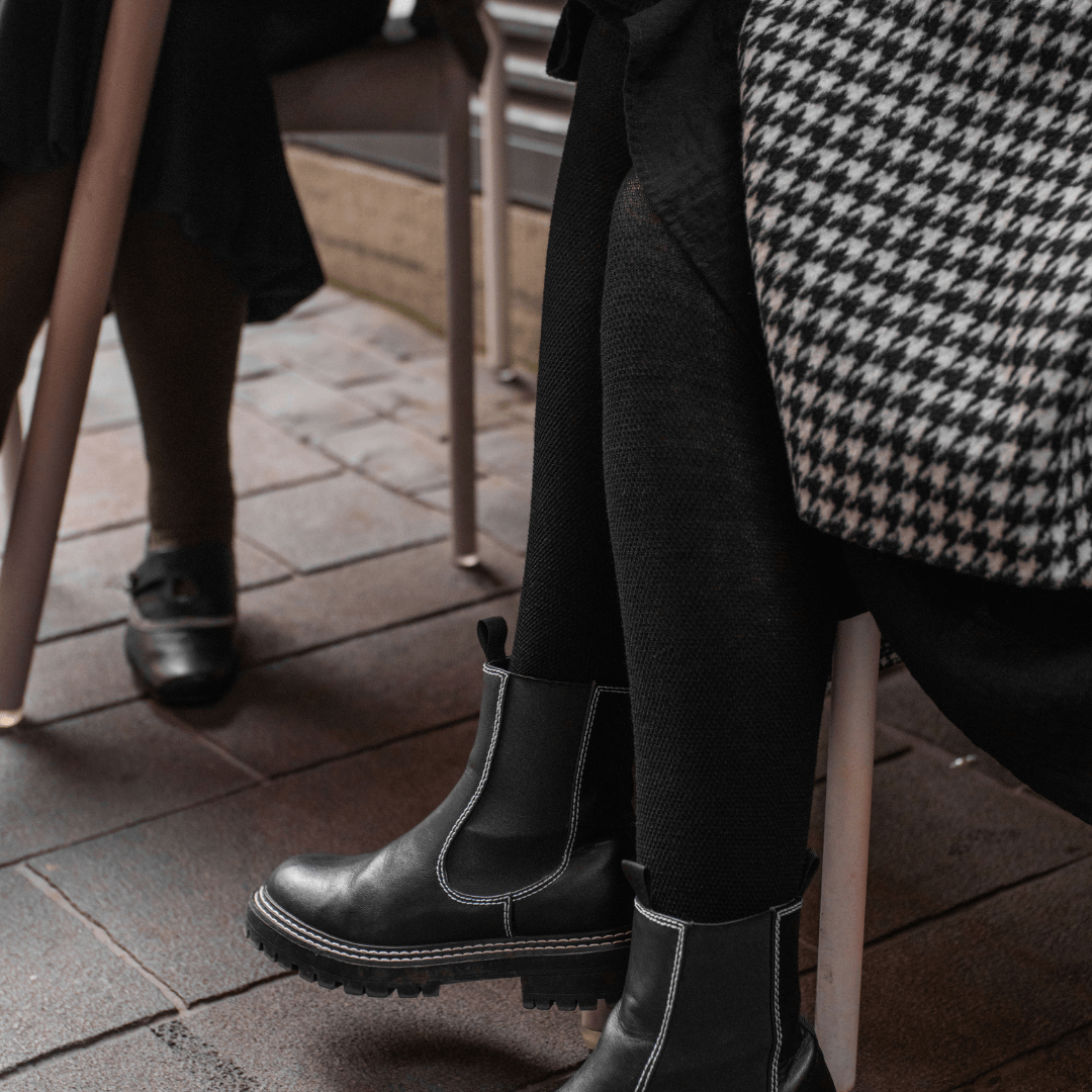 Merino Wool Textured Knit Tights | Woman | Black